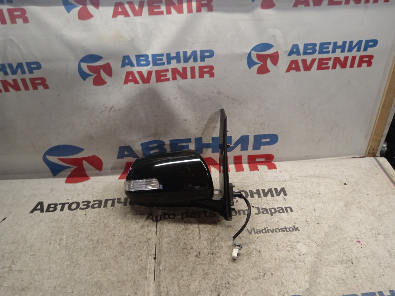 Зеркало TOYOTA VELLFIRE ATH20W переднее правое (б/у)