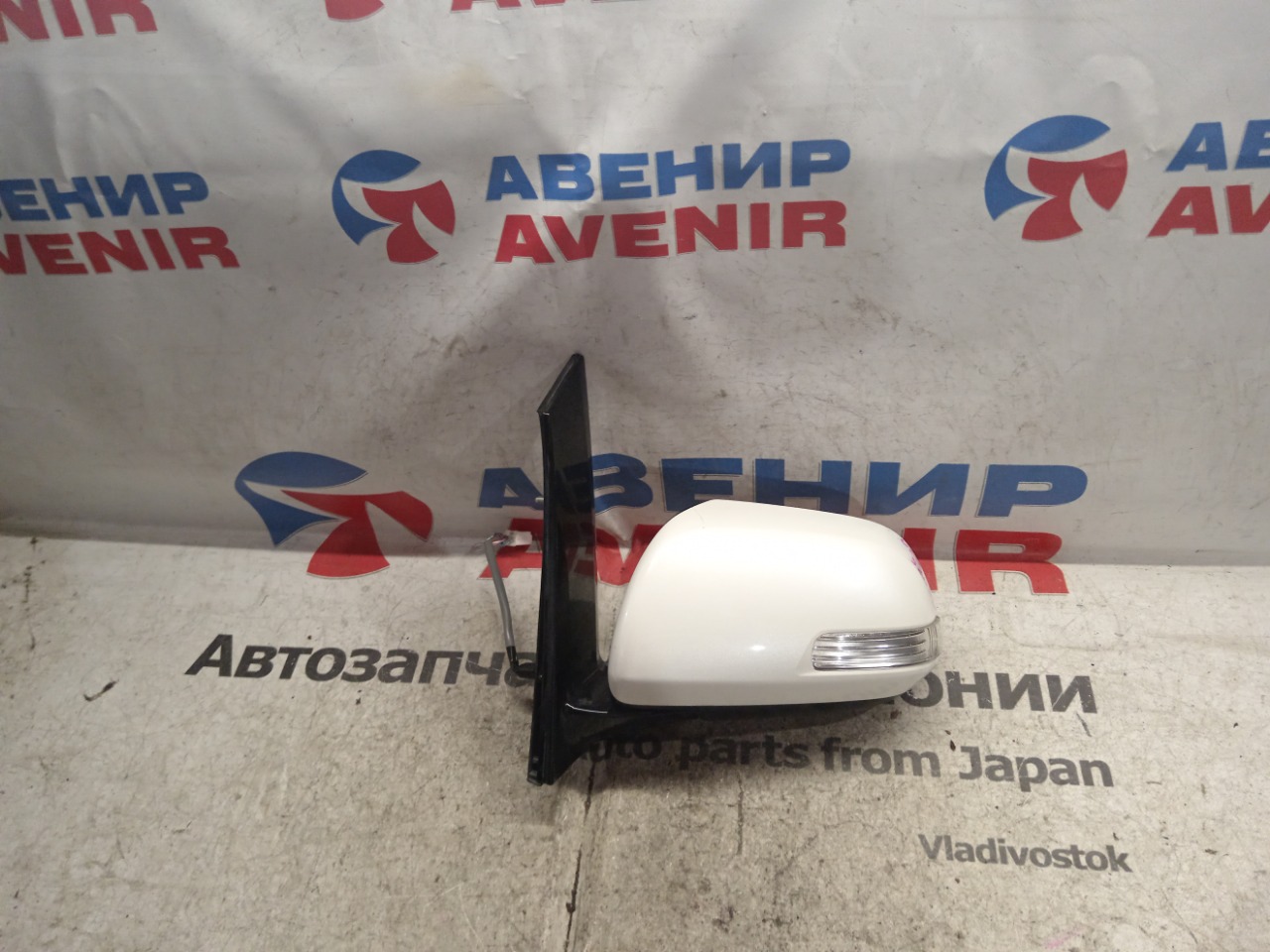 Зеркало TOYOTA VELLFIRE ATH20W переднее левое (б/у)