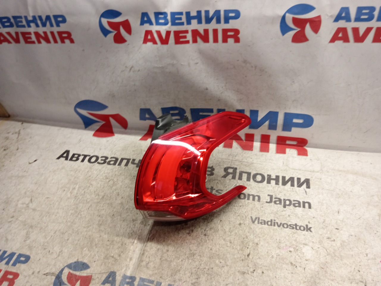Стоп-сигнал PEUGEOT 2008 A94 задний правый (б/у)