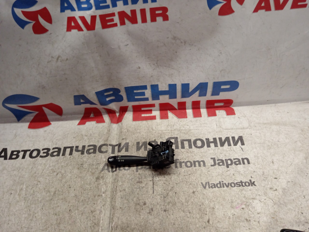 Гитара TOYOTA PLATZ NCP16 правая (б/у)