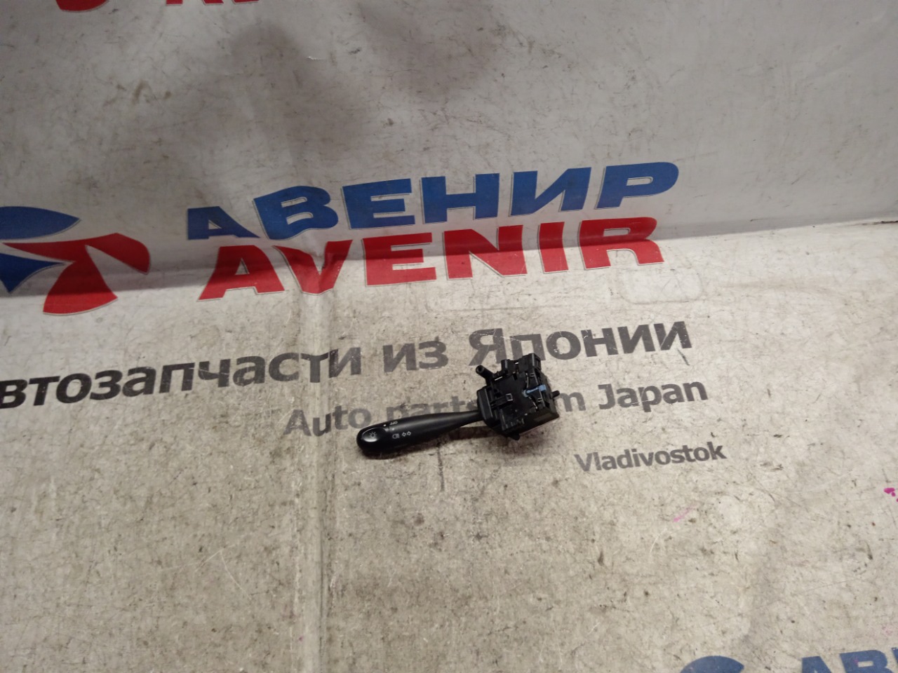 Гитара TOYOTA PLATZ NCP16 правая (б/у)