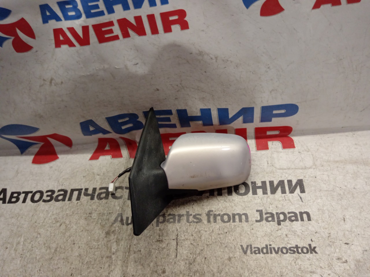 Зеркало TOYOTA VITZ NCP10 переднее левое (б/у)
