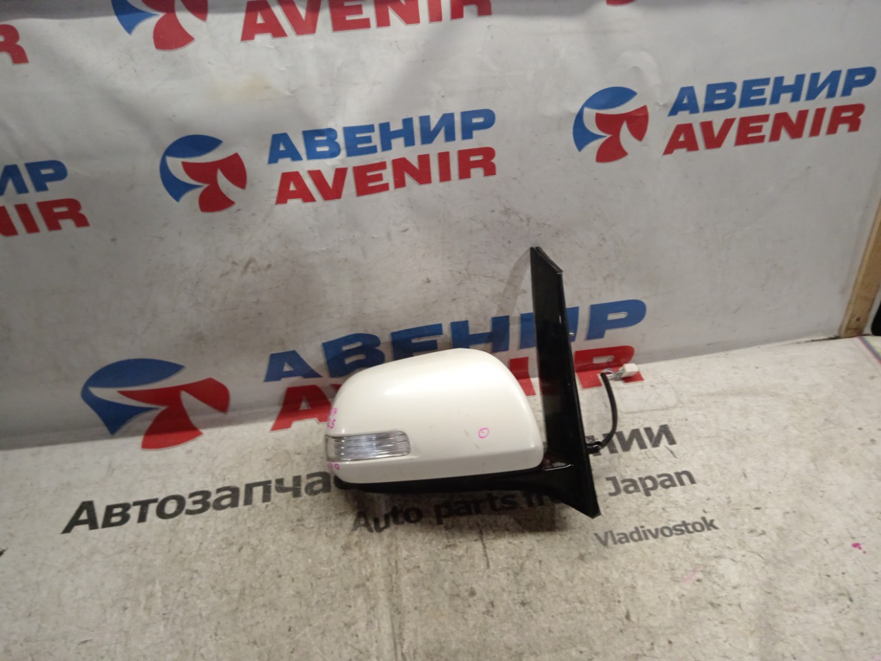 Зеркало TOYOTA VELLFIRE ATH20W переднее правое (б/у)