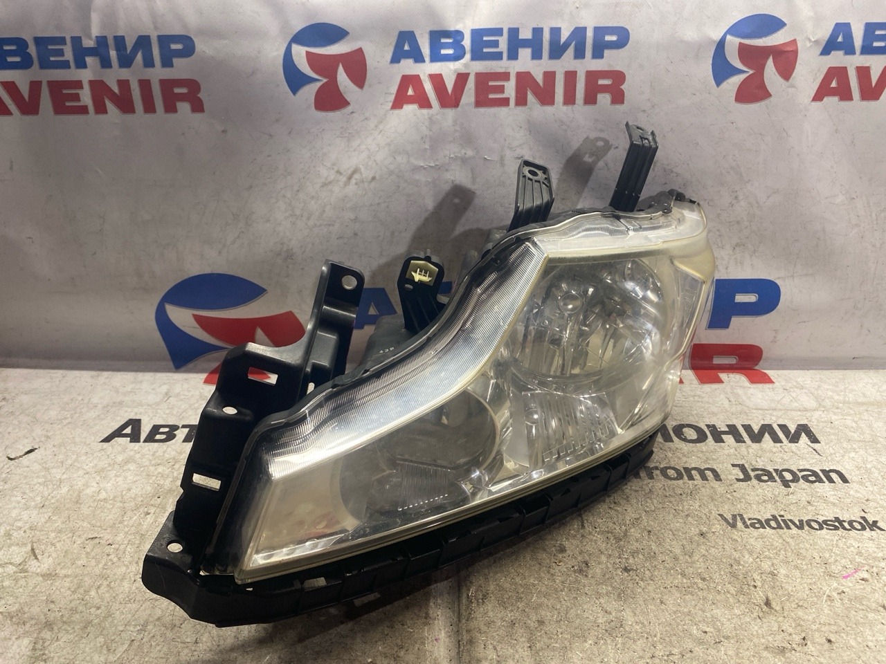 Фара HONDA STEP WGN RK1 передняя левая (б/у)