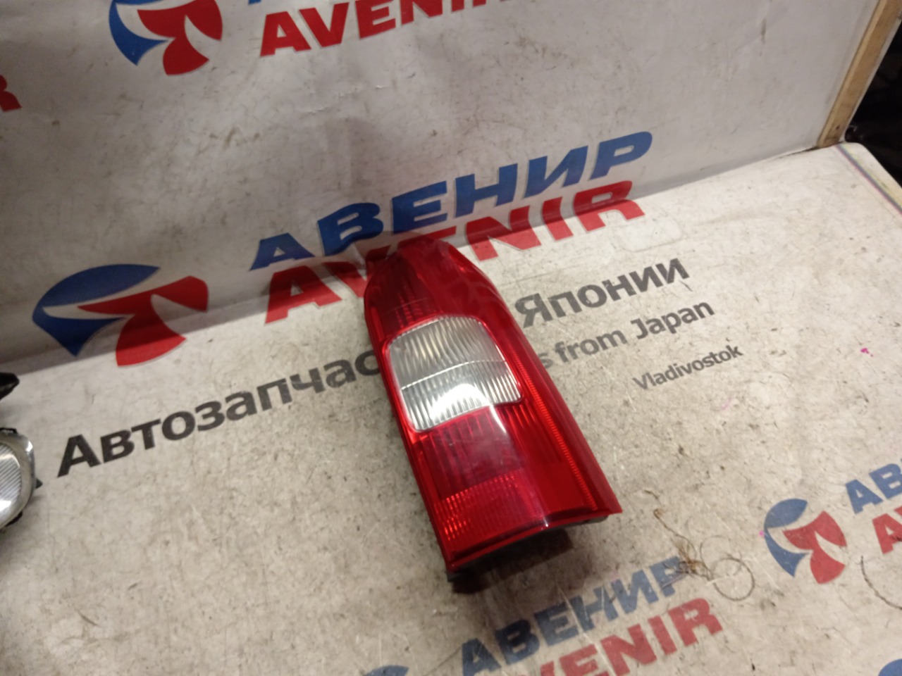 Стоп-сигнал TOYOTA PROBOX NCP55 задний правый (б/у)
