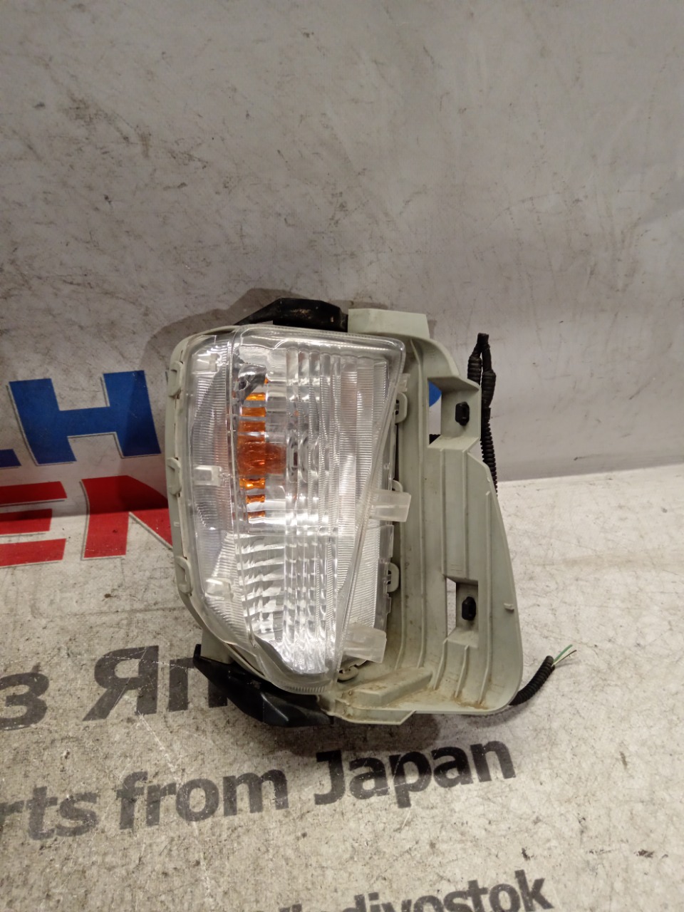 Туманка TOYOTA PRIUS ZVW30 передняя правая (б/у)