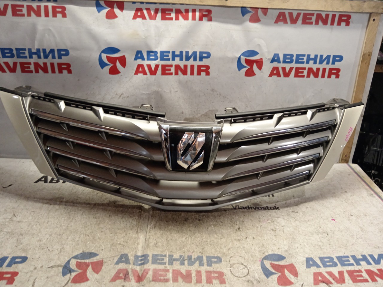 Решетка TOYOTA ALPHARD ANH20W (б/у)