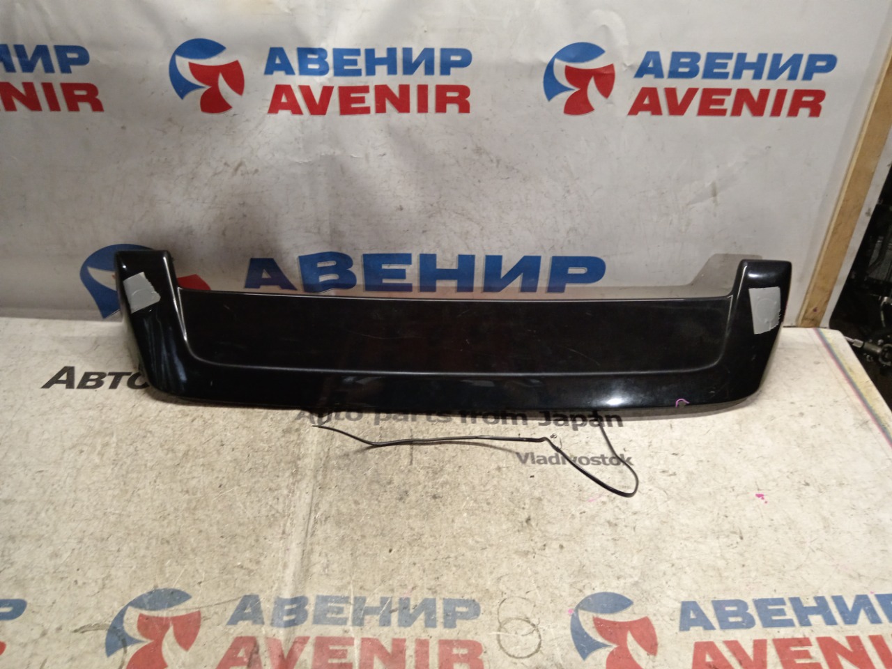 Спойлер SUZUKI JIMNY JB23W задний (б/у)