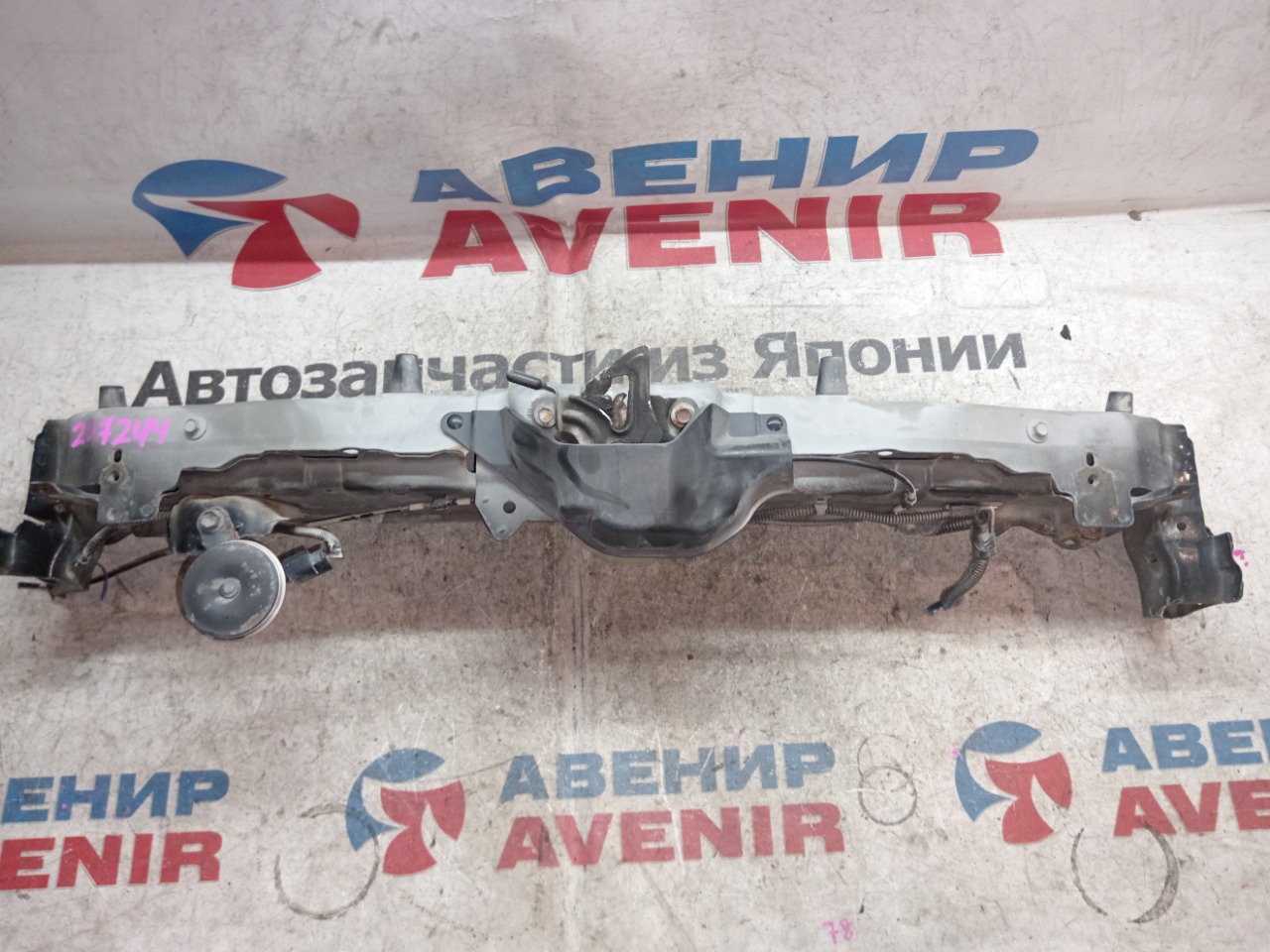 Планка телевизора HONDA FIT SHUTLLE GP2 (б/у)