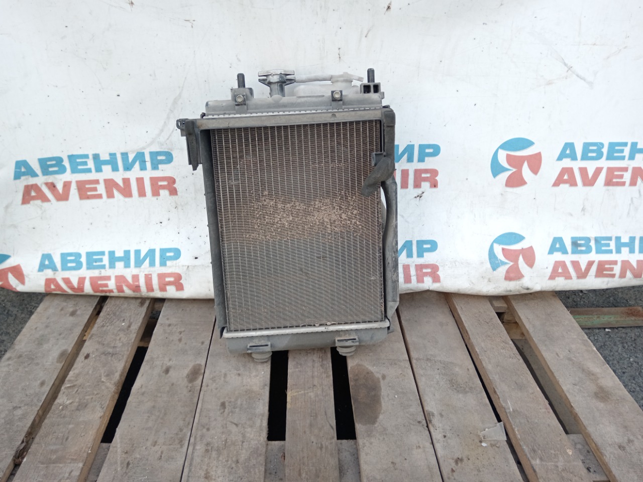 Радиатор DAIHATSU MOVE CONTE L575S KF (б/у)