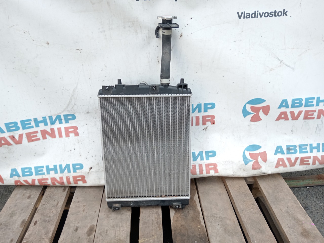 Радиатор HONDA N-BOX JF3 S07B (б/у)