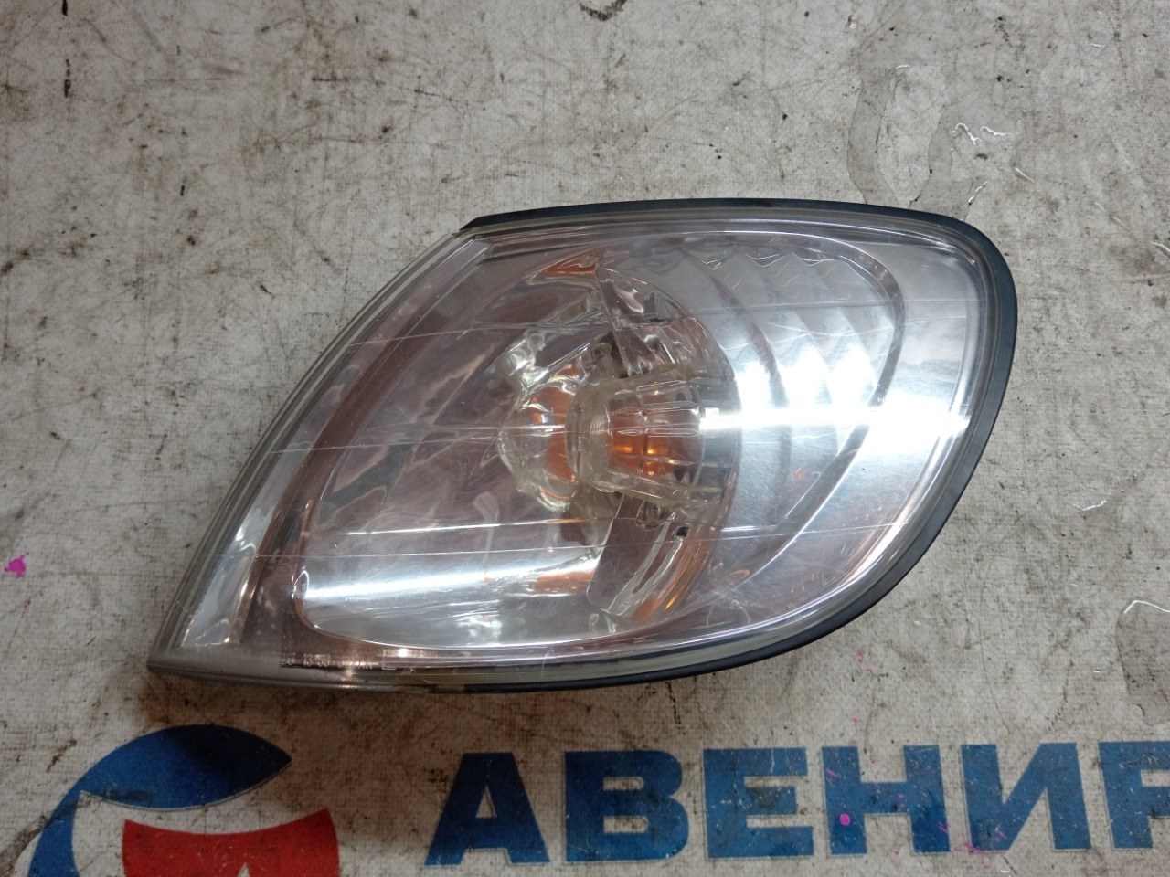 Габарит TOYOTA COROLLA SPASIO AE111 передний левый (б/у)