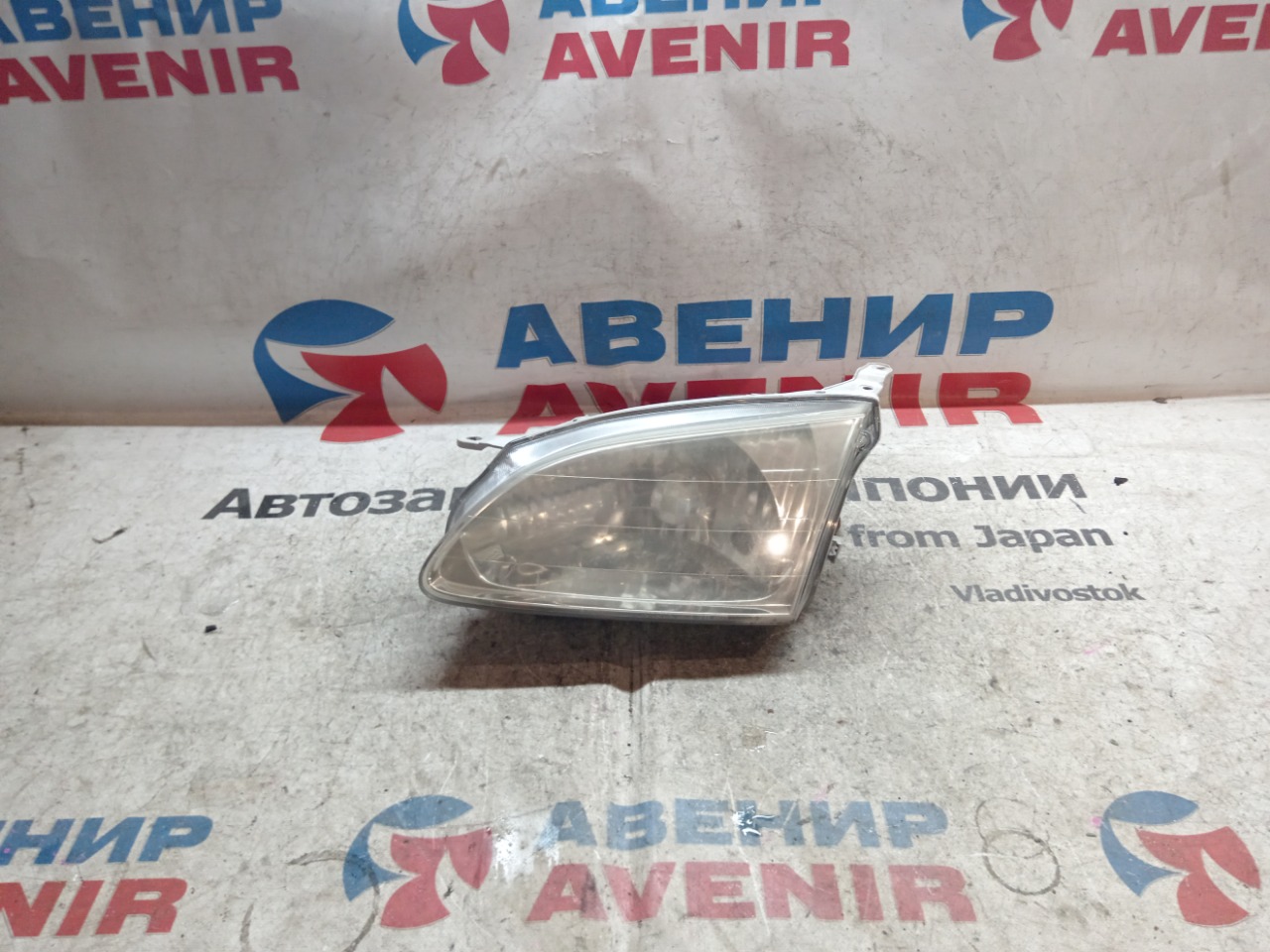 Фара TOYOTA COROLLA SPASIO AE111 передняя левая (б/у)