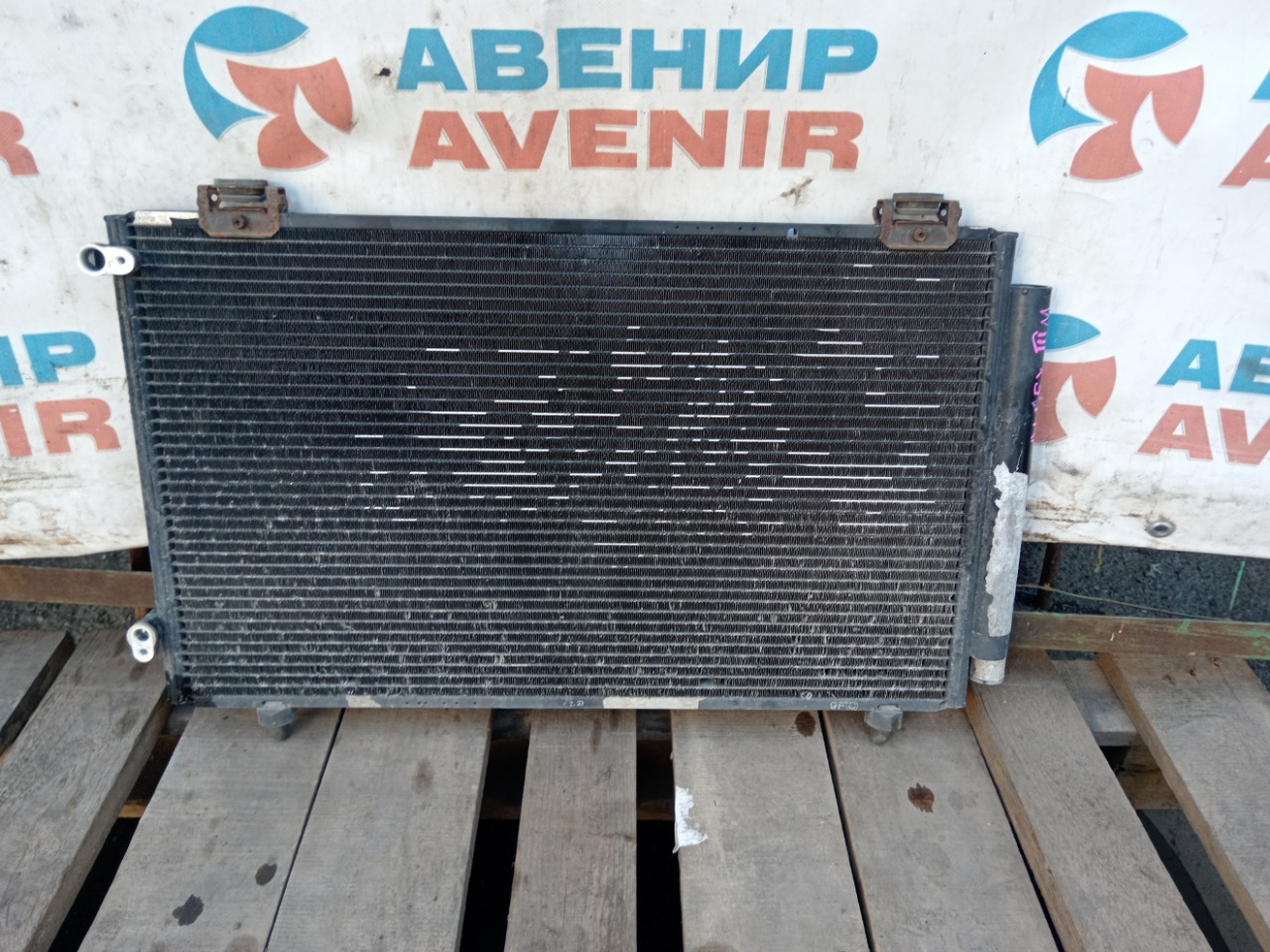 Радиатор кондиционера TOYOTA ALLEX NZE121 (б/у)