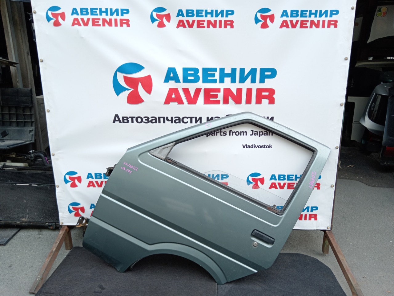 Дверь NISSAN VANETTE KMC22 передняя левая (б/у)