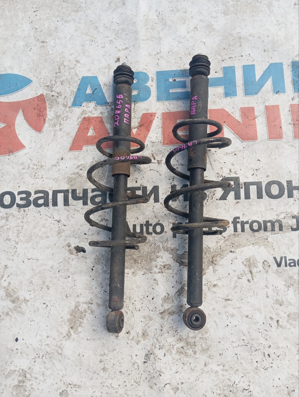 Амортизатор DAIHATSU MOVE LA160S KF задний (б/у)