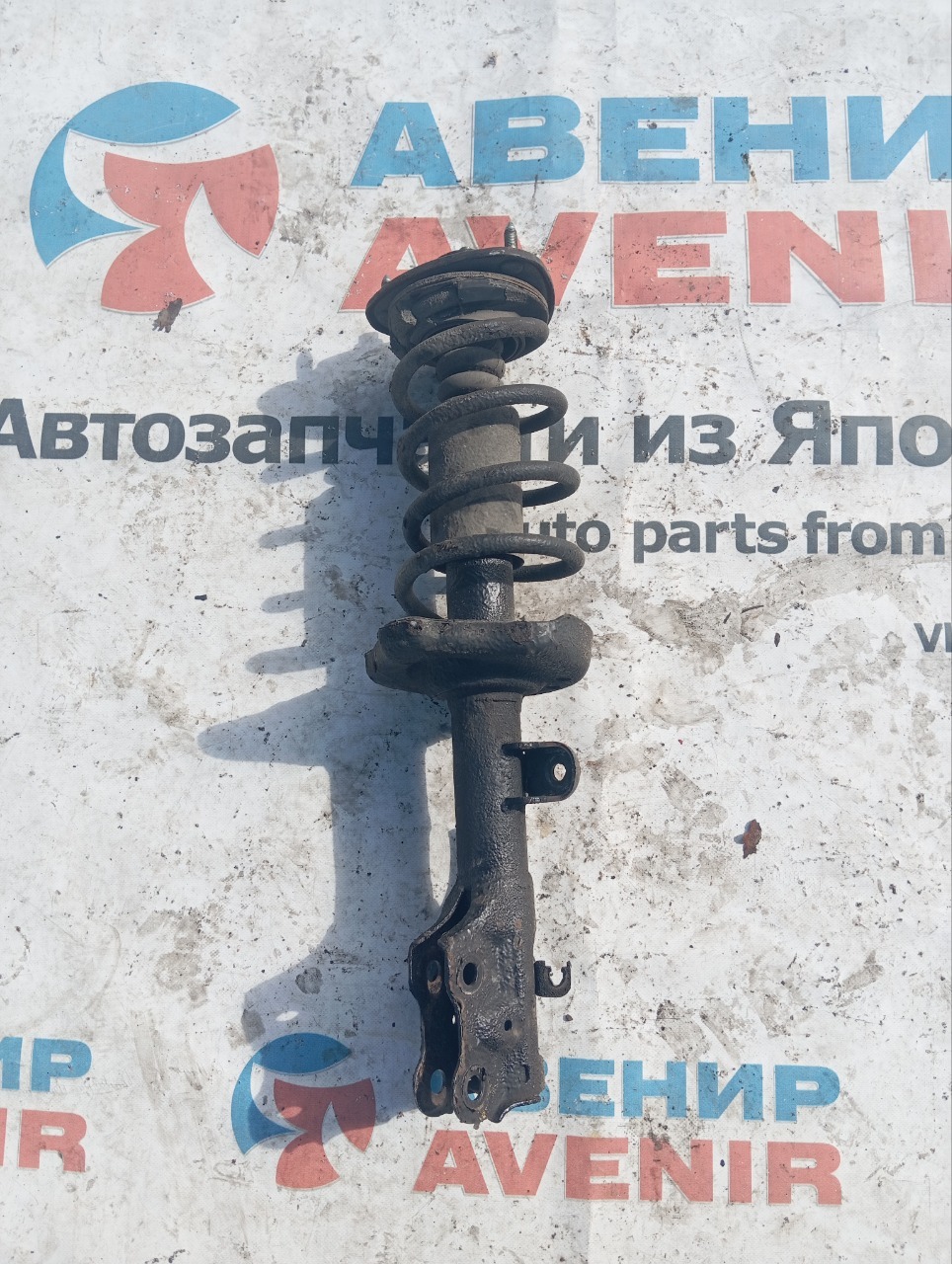 Стойка HONDA STEPWGN RK6 R20A передняя левая (б/у)