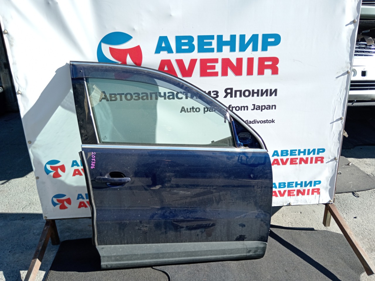 Дверь VOLKSWAGEN TIGUAN 5N передняя правая (б/у)