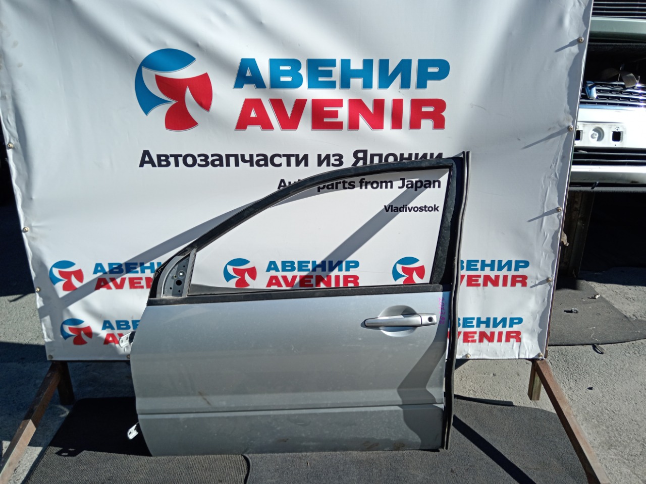 Дверь MITSUBISHI LANCER CS5A передняя левая (б/у)