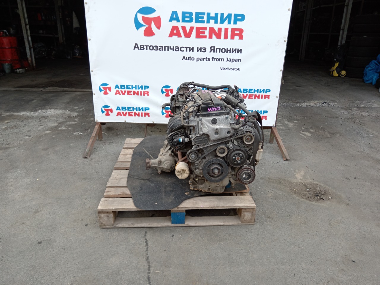 Двигатель HONDA STEPWGN RK6 R20A (б/у)