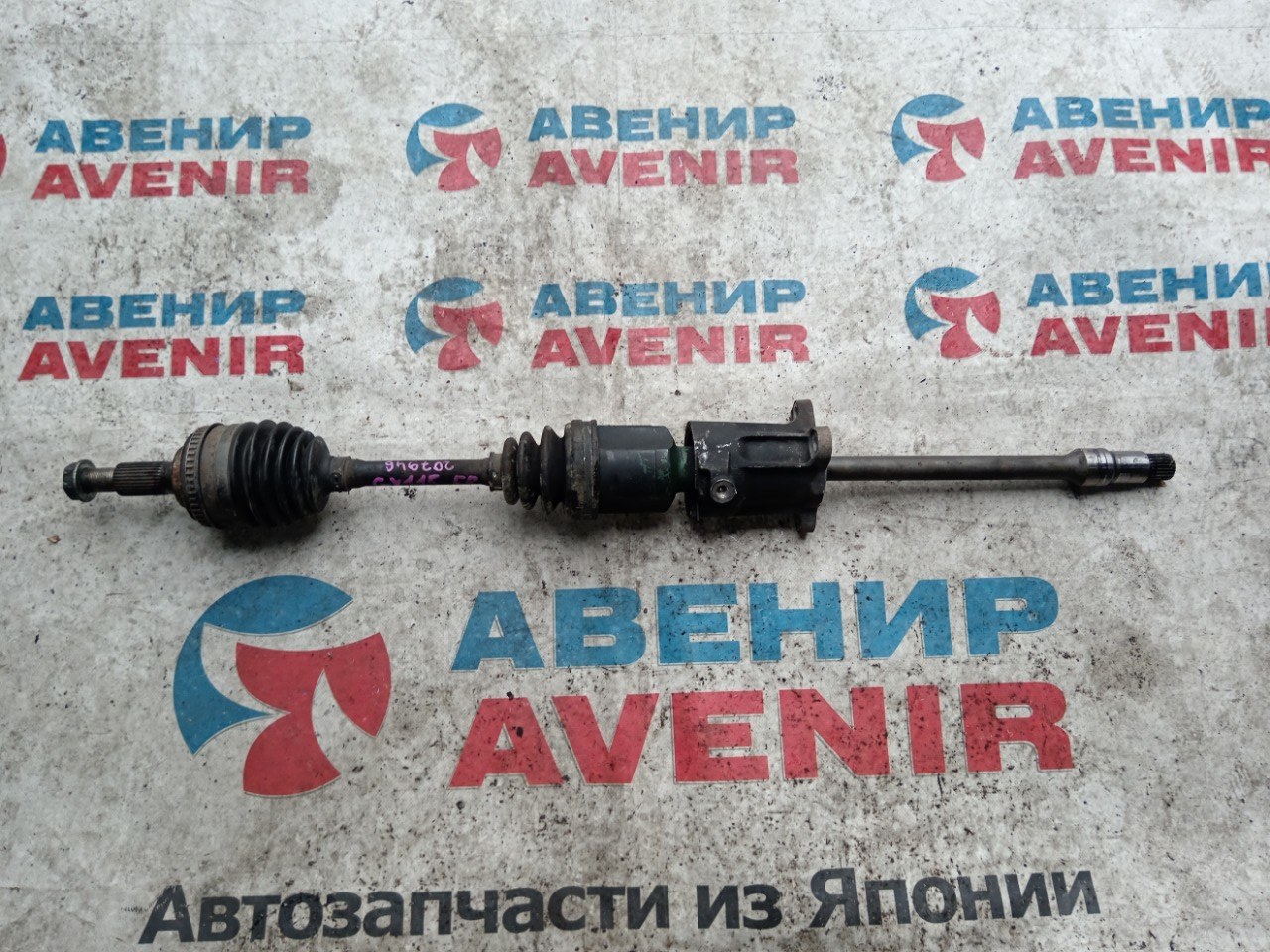 Привод TOYOTA ALTEZZA GITA GX105 1GFE передний правый (б/у)