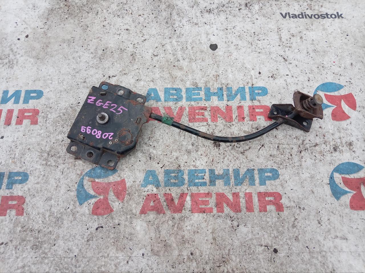 Крепление запаски TOYOTA WISH ZGE25 2ZRFAE (б/у)