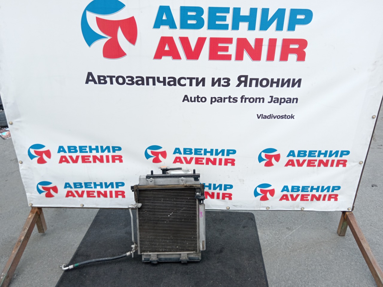 Радиатор DAIHATSU TANTO L375S KF (б/у)