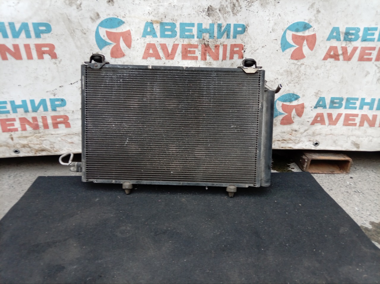 Радиатор кондиционера TOYOTA RAUM 20 (б/у)