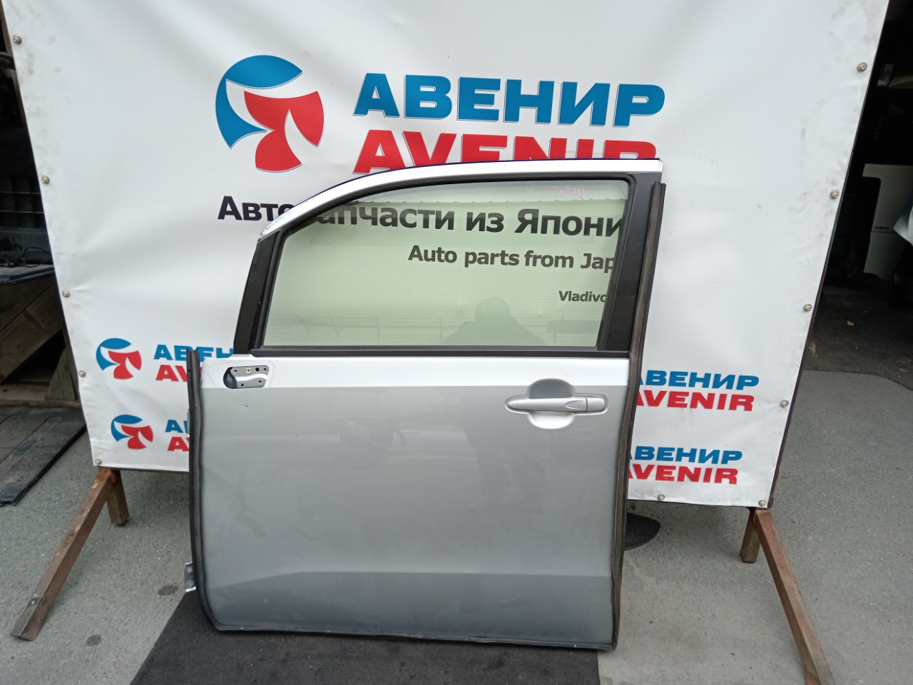 Дверь DAIHATSU MOVE LA150S передняя левая (б/у)