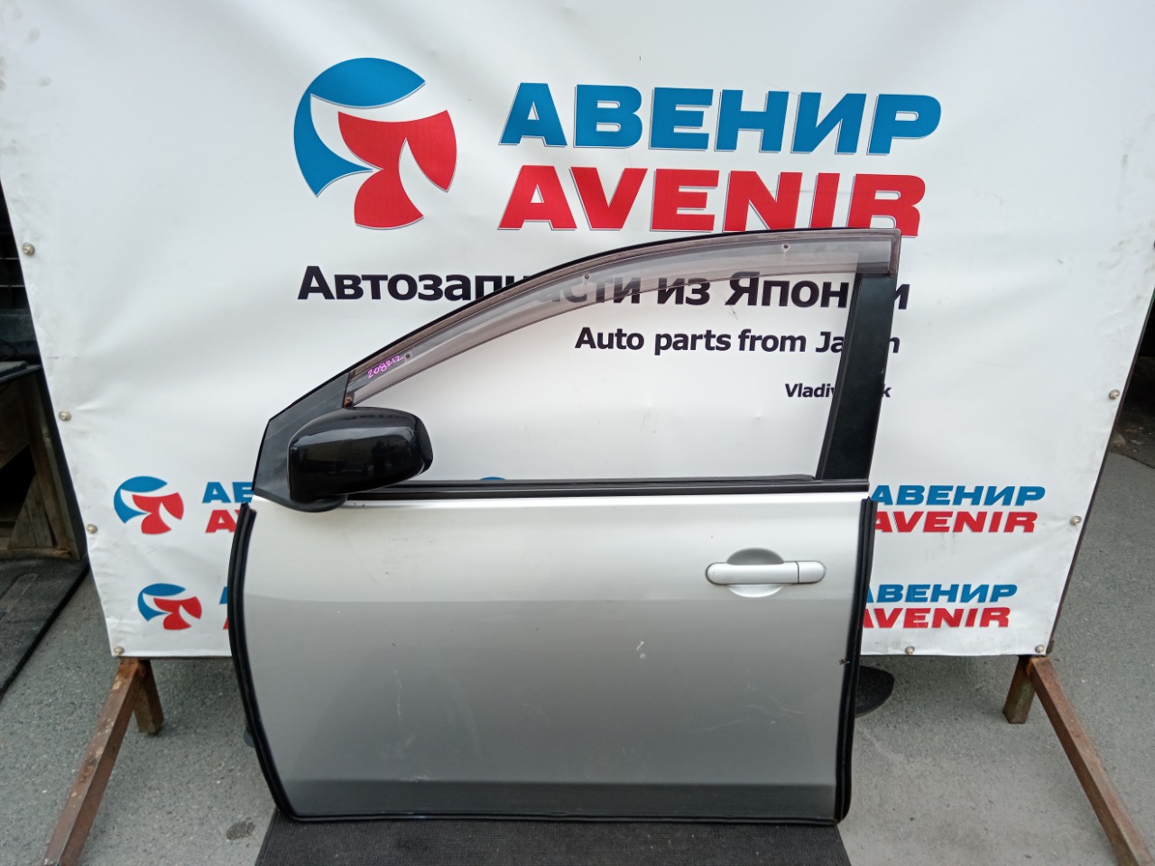 Дверь NISSAN AD VJY12 передняя левая (б/у)