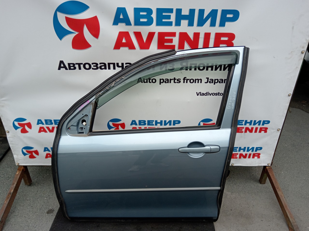 Дверь MAZDA DEMIO DY3R передняя левая (б/у)