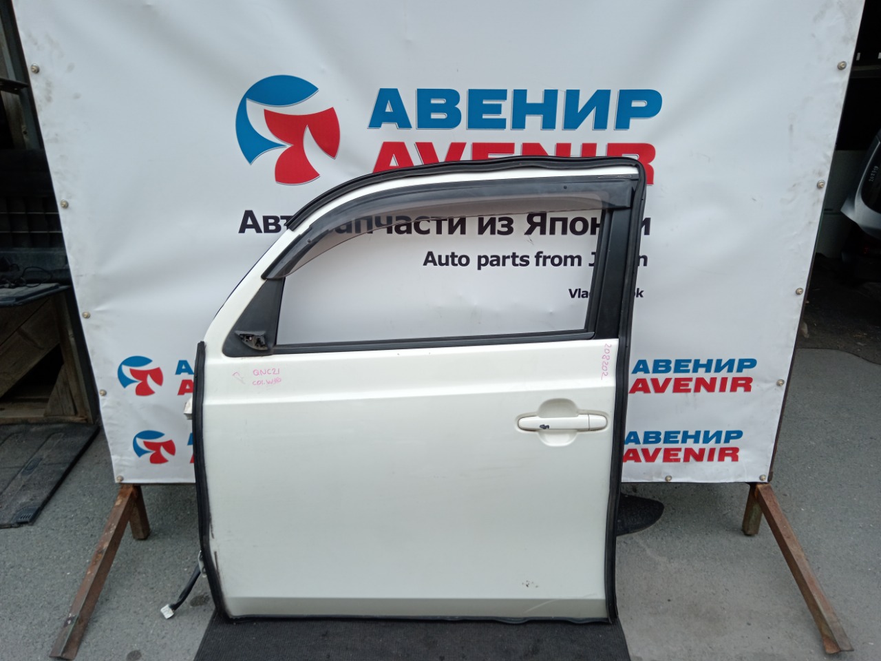 Дверь TOYOTA BB QNC20 передняя левая (б/у)