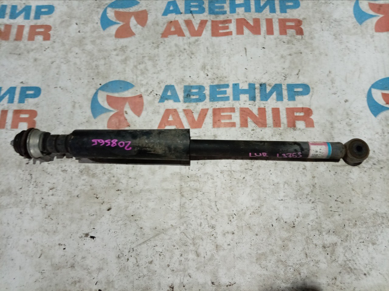 Амортизатор DAIHATSU TANTO L375S KF задний (б/у)