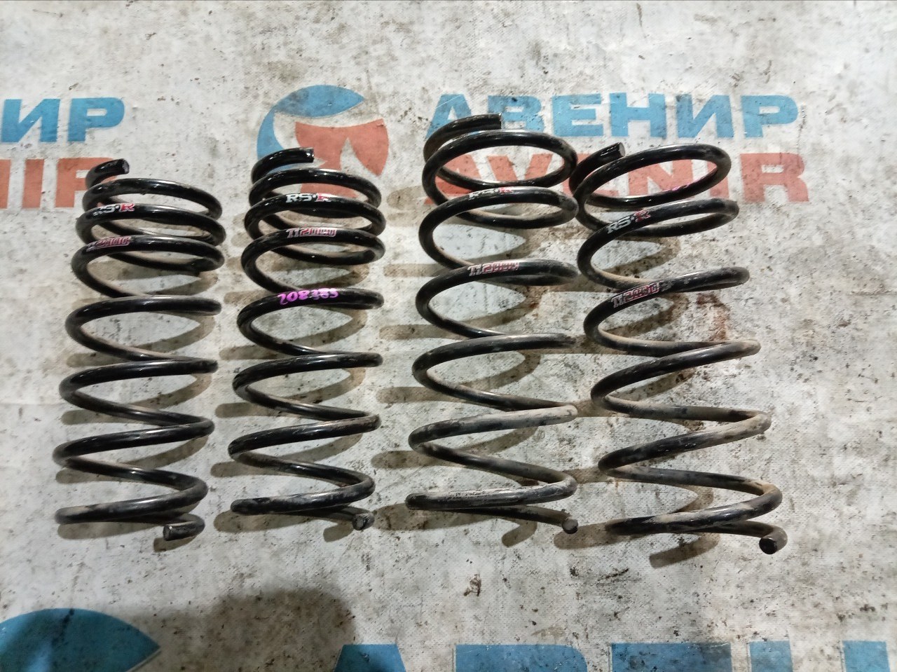 Пружина DAIHATSU MOVE L175S KF передняя (б/у)