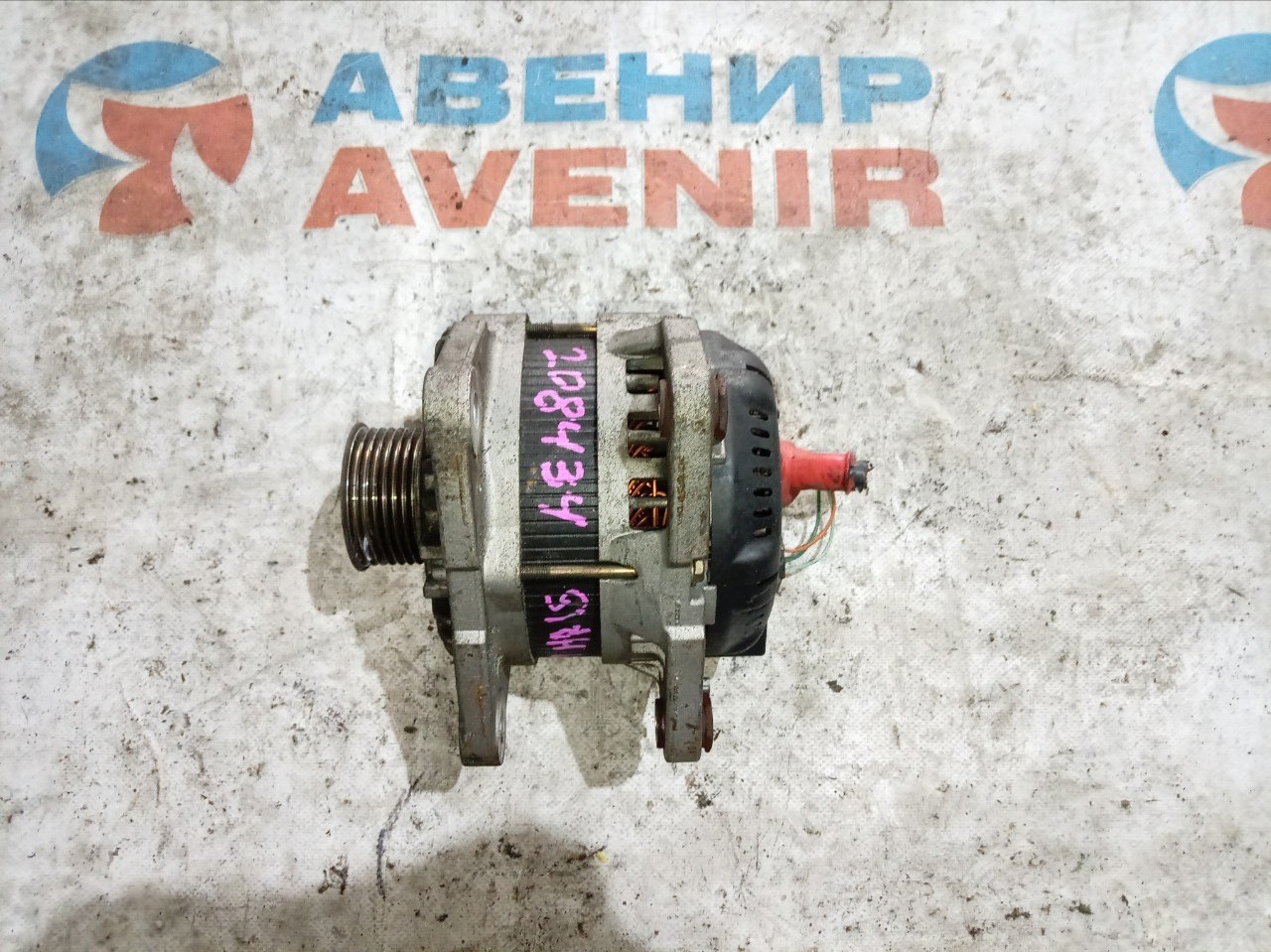 Генератор NISSAN CUBE YZ11 HR15DE (б/у) Генератор NISSAN CUBE YZ11 HR15DE (б/у)