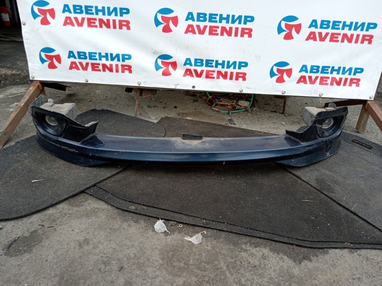 Губа SUBARU LEGACY BL5 передняя (б/у)