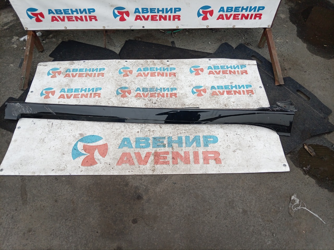 Порог TOYOTA PRIUS ZVW30 правый (б/у)