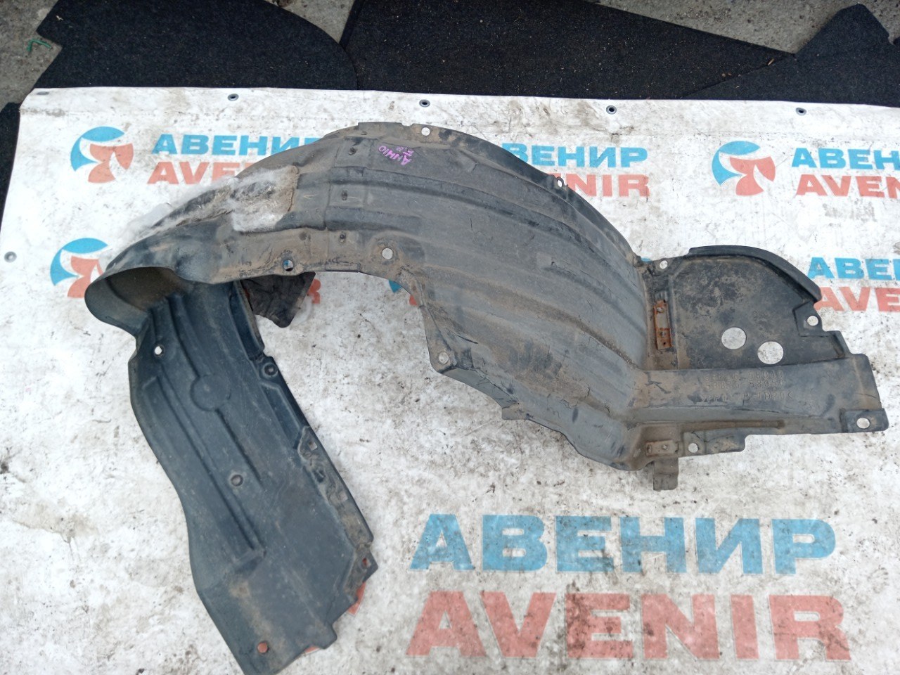 Подкрылок TOYOTA ALPHARD ANH25 ANH20 передний правый (б/у)