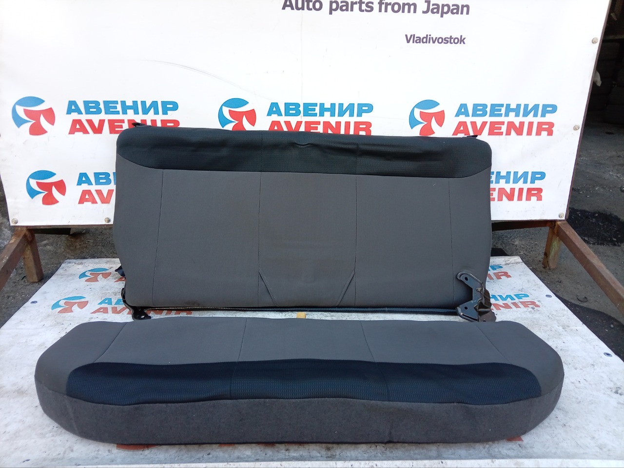 Сидение NISSAN AD Y12 заднее (б/у) Сидение NISSAN AD Y12 заднее (б/у)
