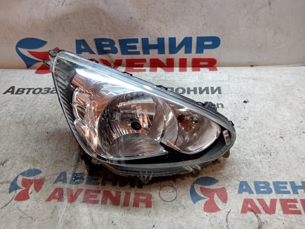 Фара MITSUBISHI MIRAGE A03A передняя правая (б/у)