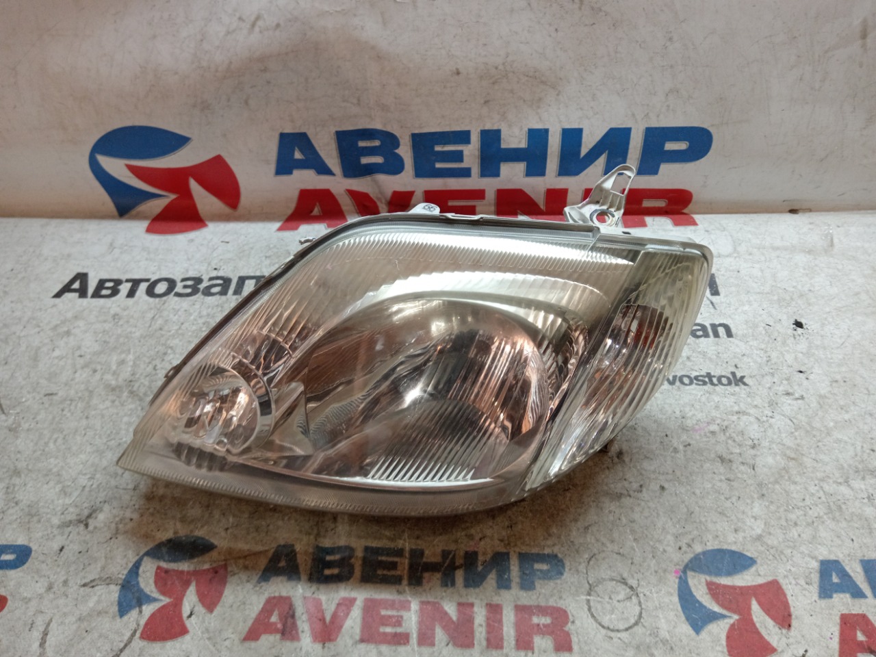 Фара TOYOTA COROLLA FIELDER NZE124 передняя левая (б/у)