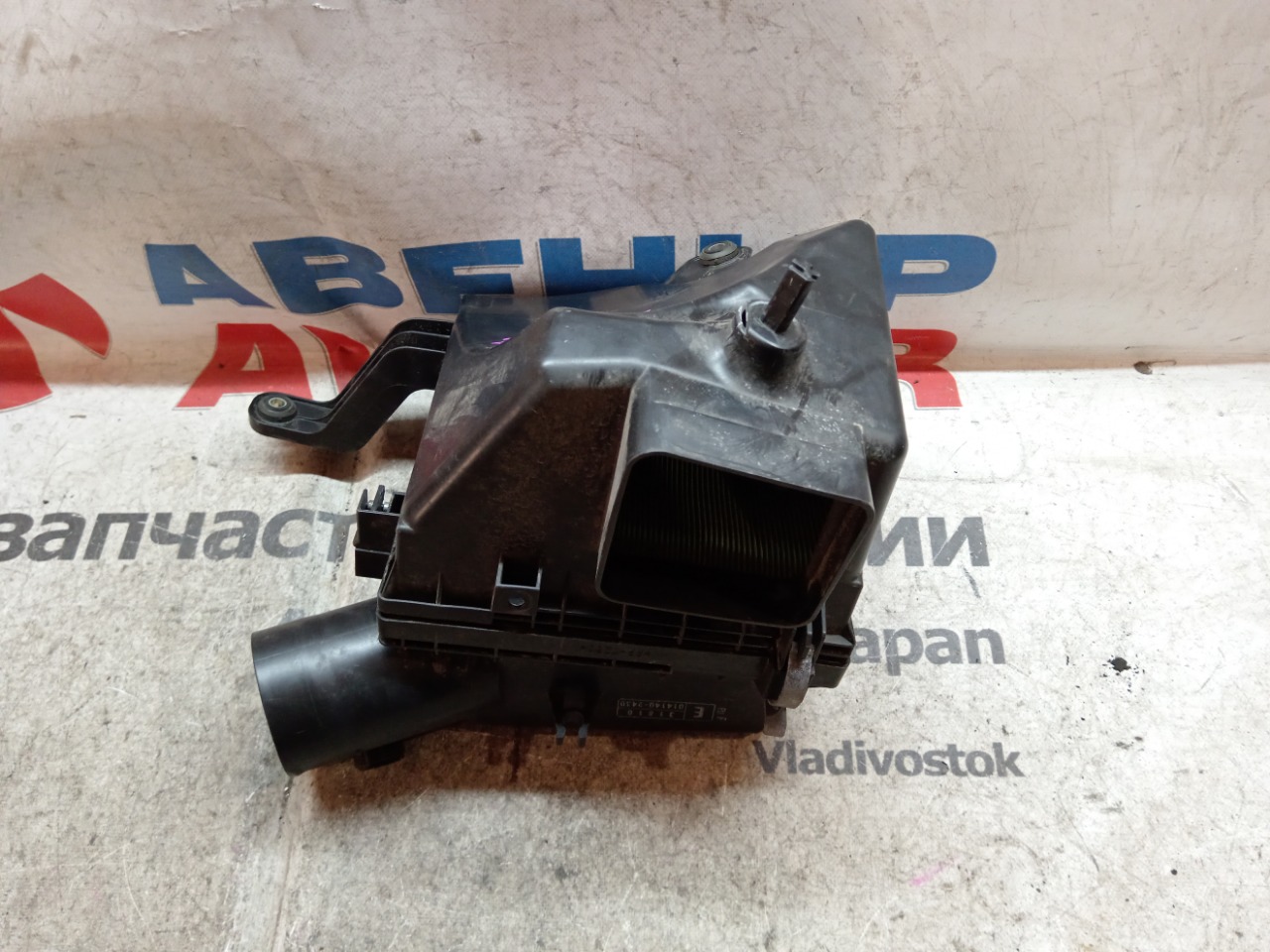 Корпус воздушного фильтра TOYOTA MARK X GRX135 (б/у)