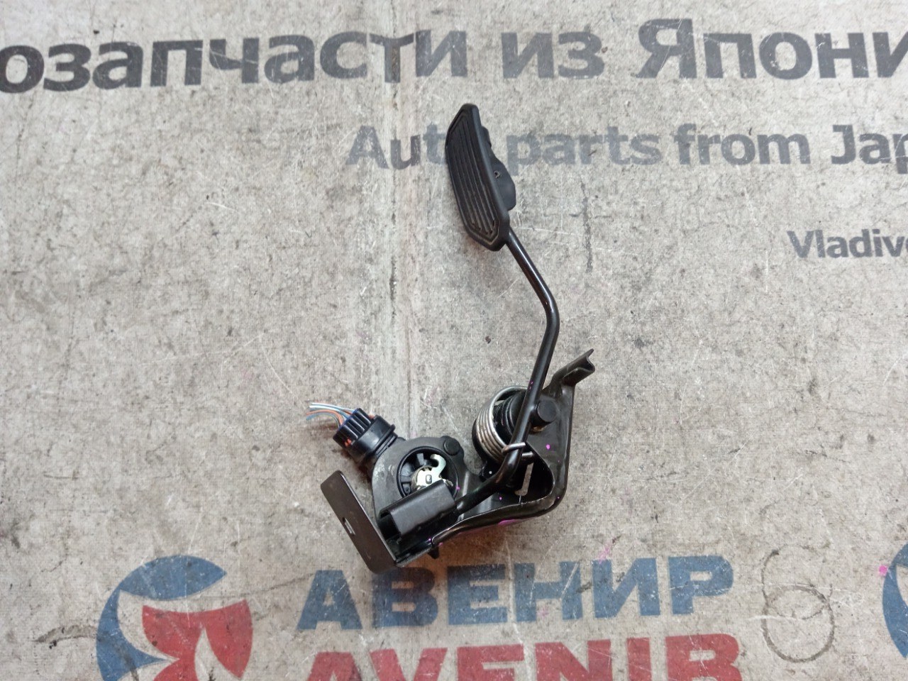 Педаль газа TOYOTA ALPHARD ATH10W 2AZ-FXE (б/у)