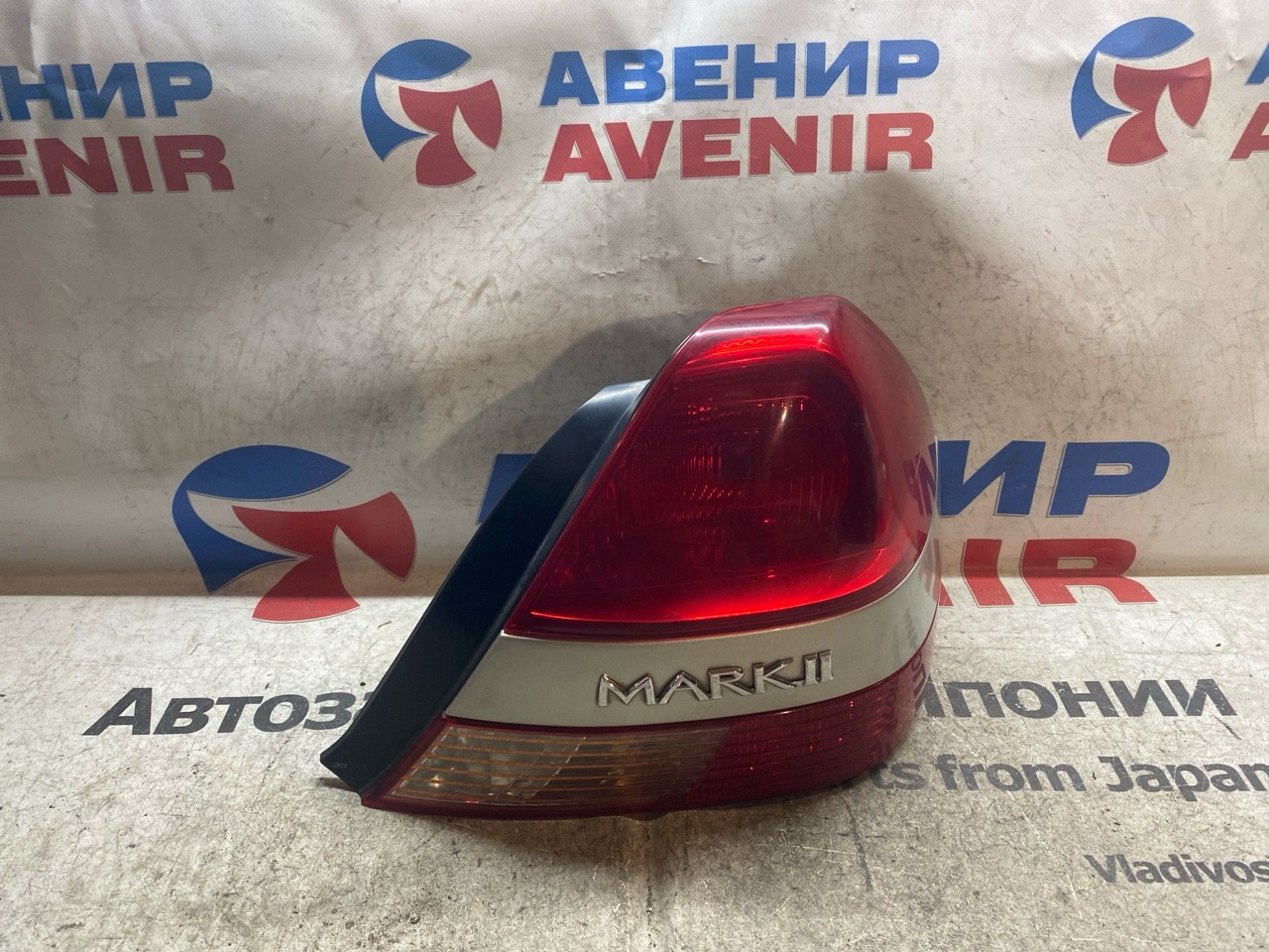 Стоп-сигнал TOYOTA MARK II JZX110 задний правый (б/у)