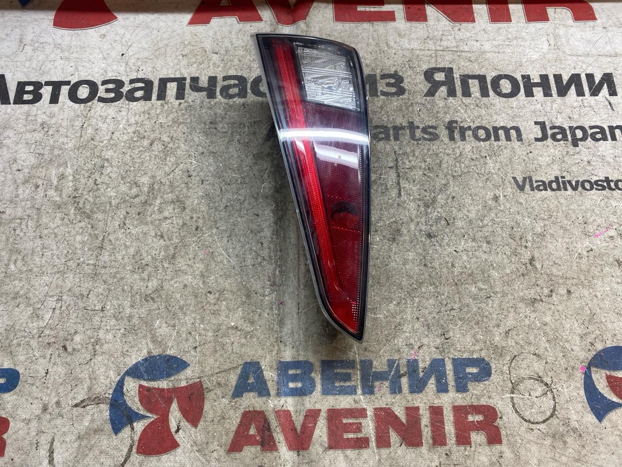 Стоп-вставка TOYOTA PRIUS ZVW50 задняя правая (б/у)