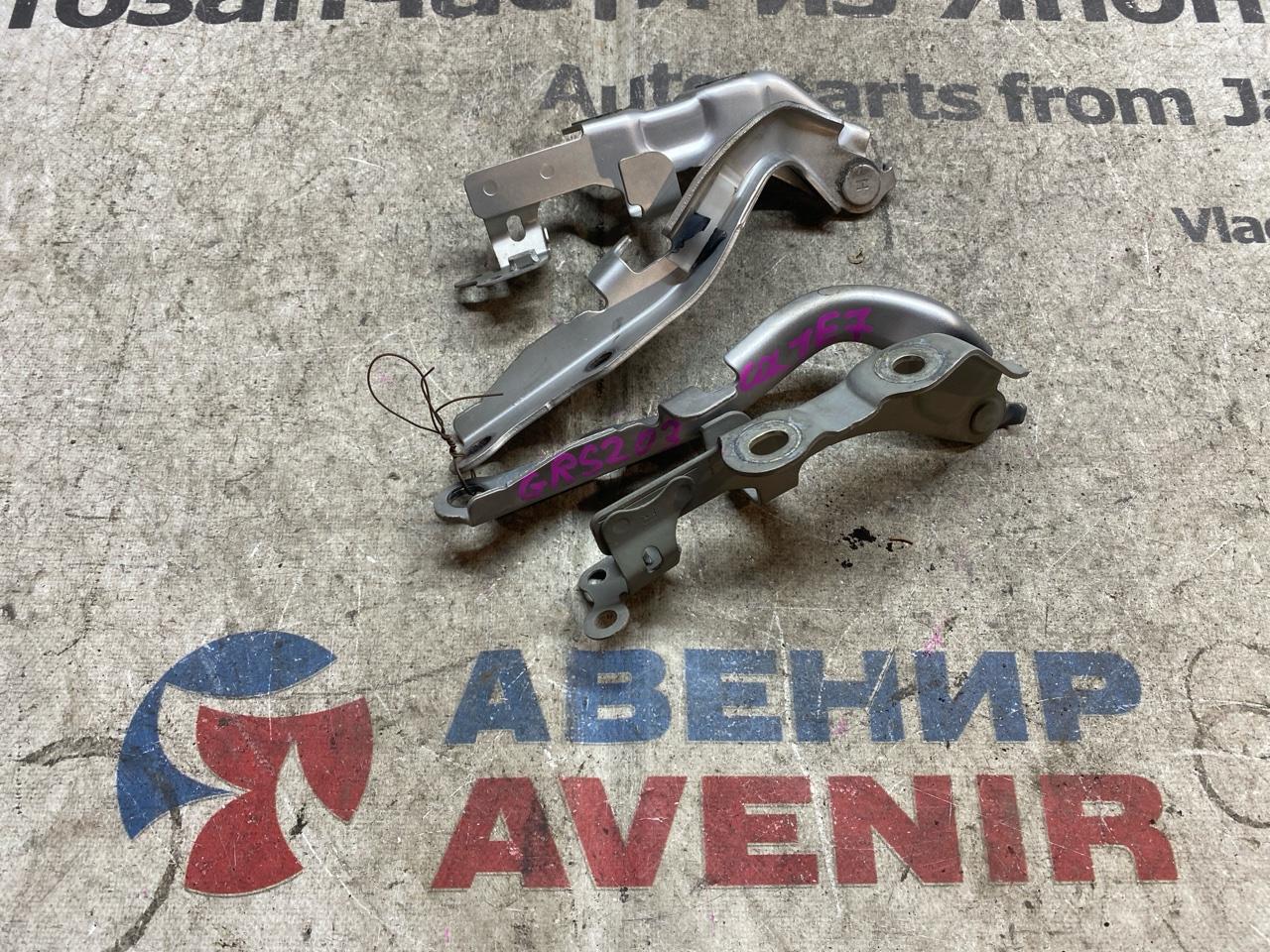 Петля капота TOYOTA CROWN GRS200 (б/у)