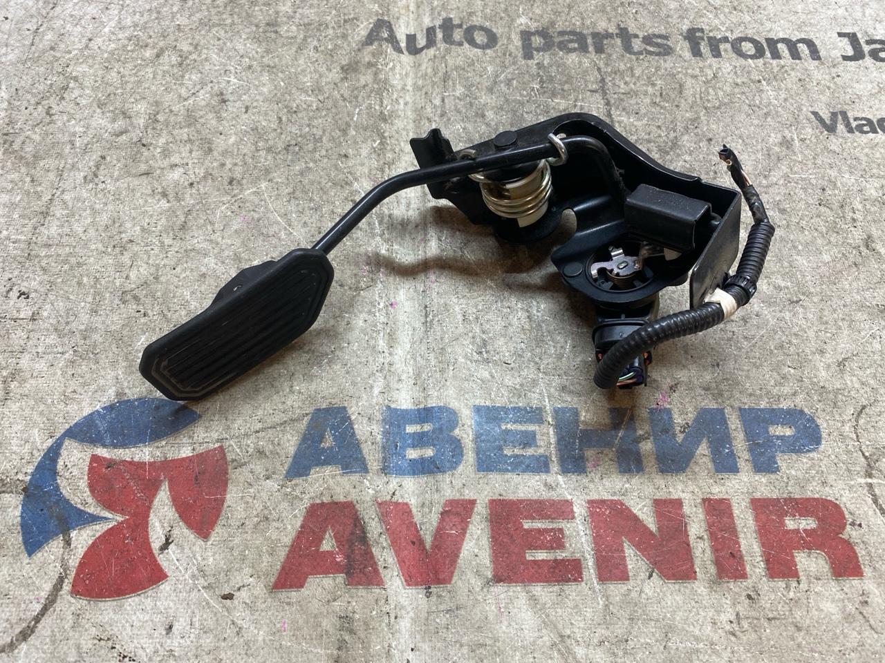 Педаль газа TOYOTA ALPHARD ANH15 (б/у)