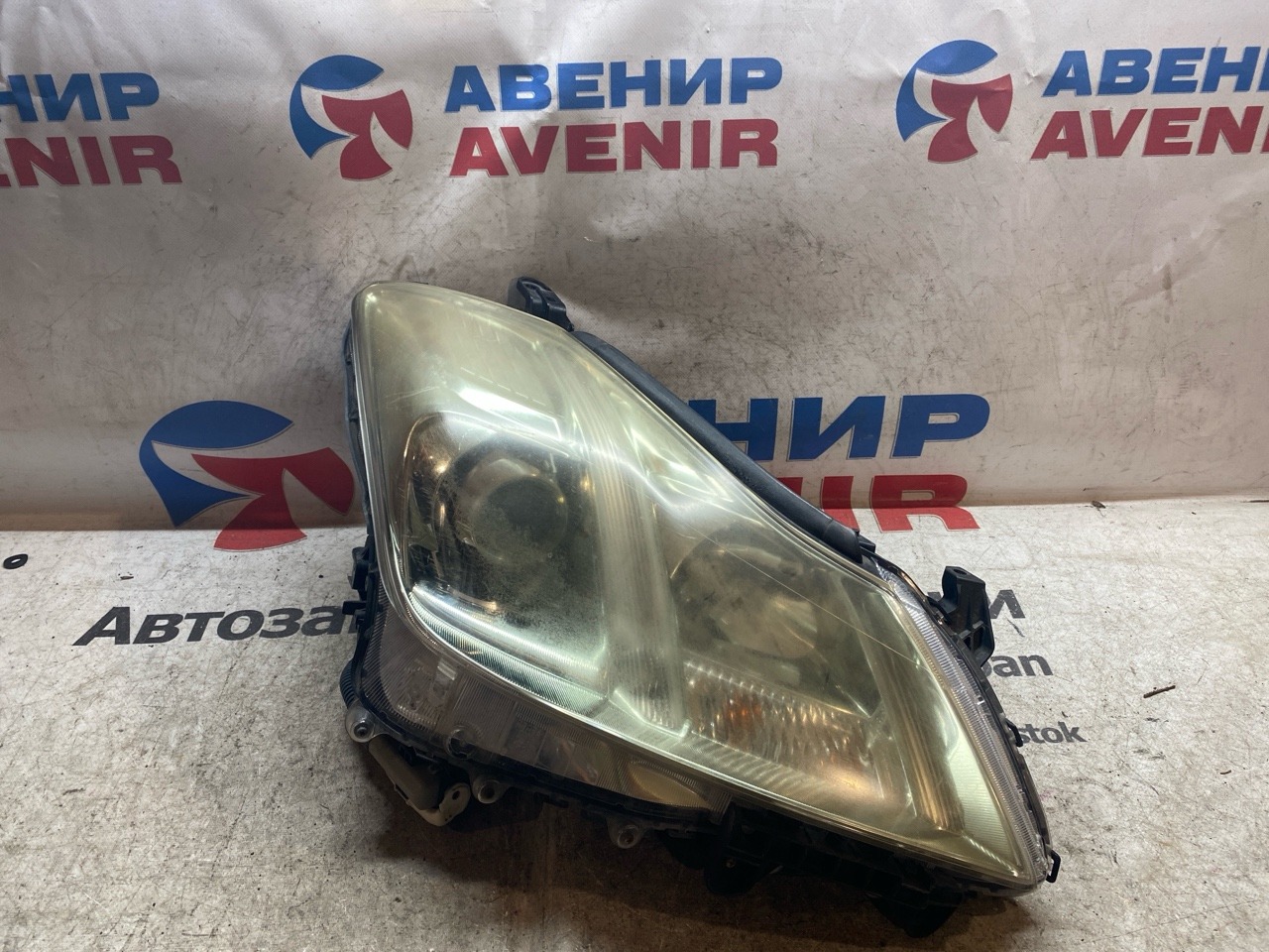 Фара TOYOTA CROWN GRS200 передняя правая (б/у)
