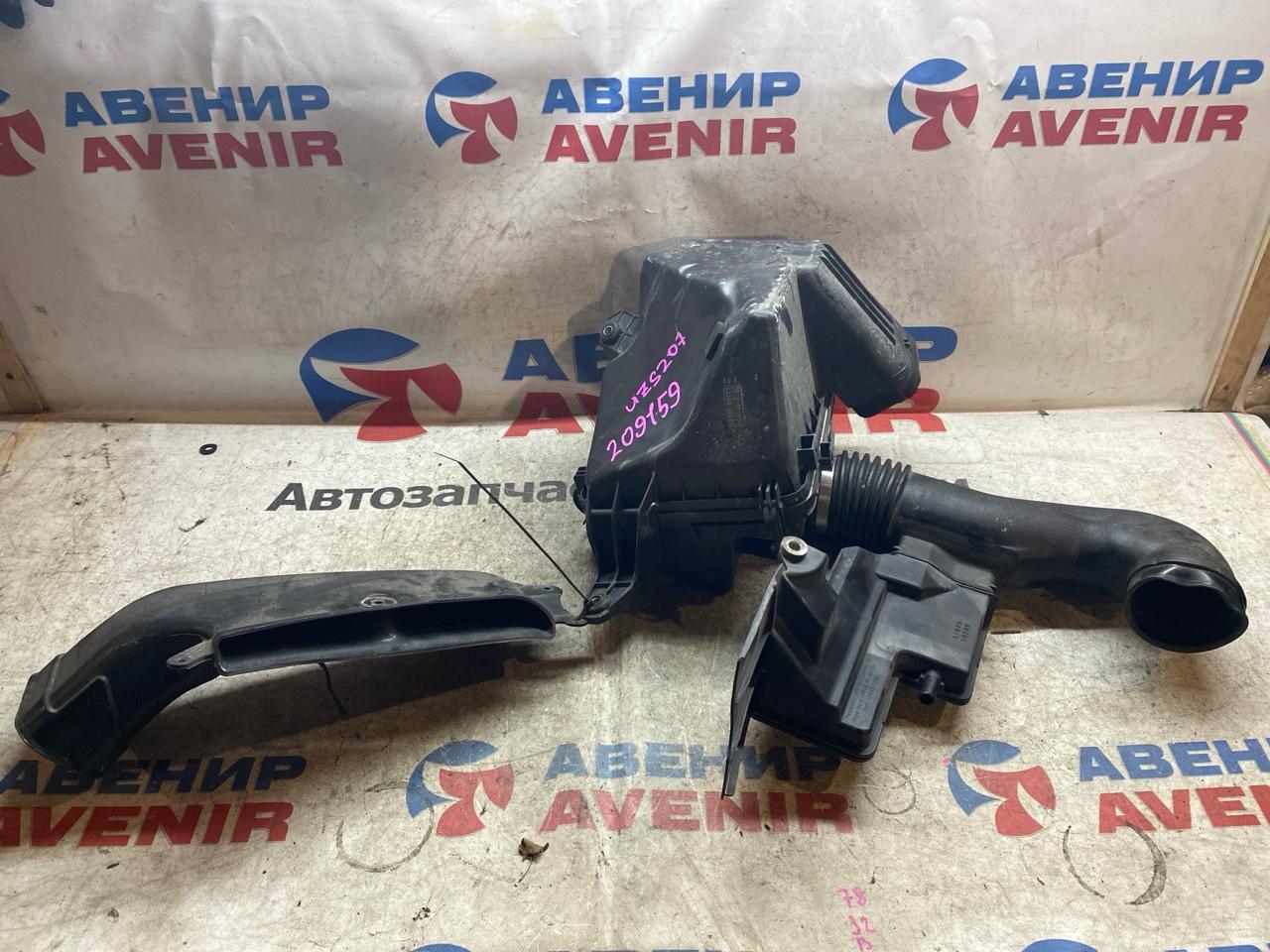 Корпус воздушного фильтра TOYOTA CROWN MAJESTA UZS207 3UZ-FE (б/у)