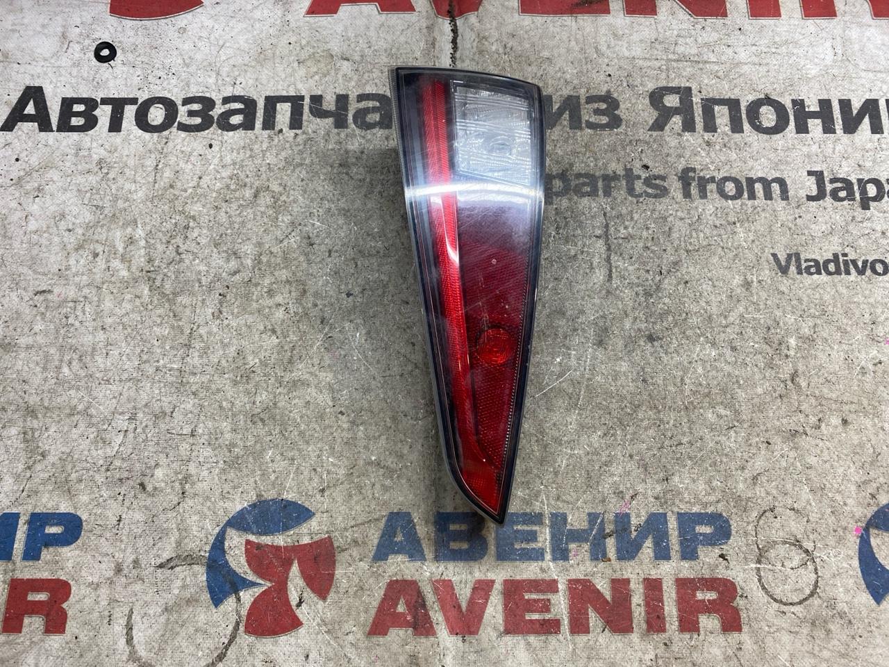 Стоп-вставка TOYOTA PRIUS ZVW50 задняя правая (б/у)